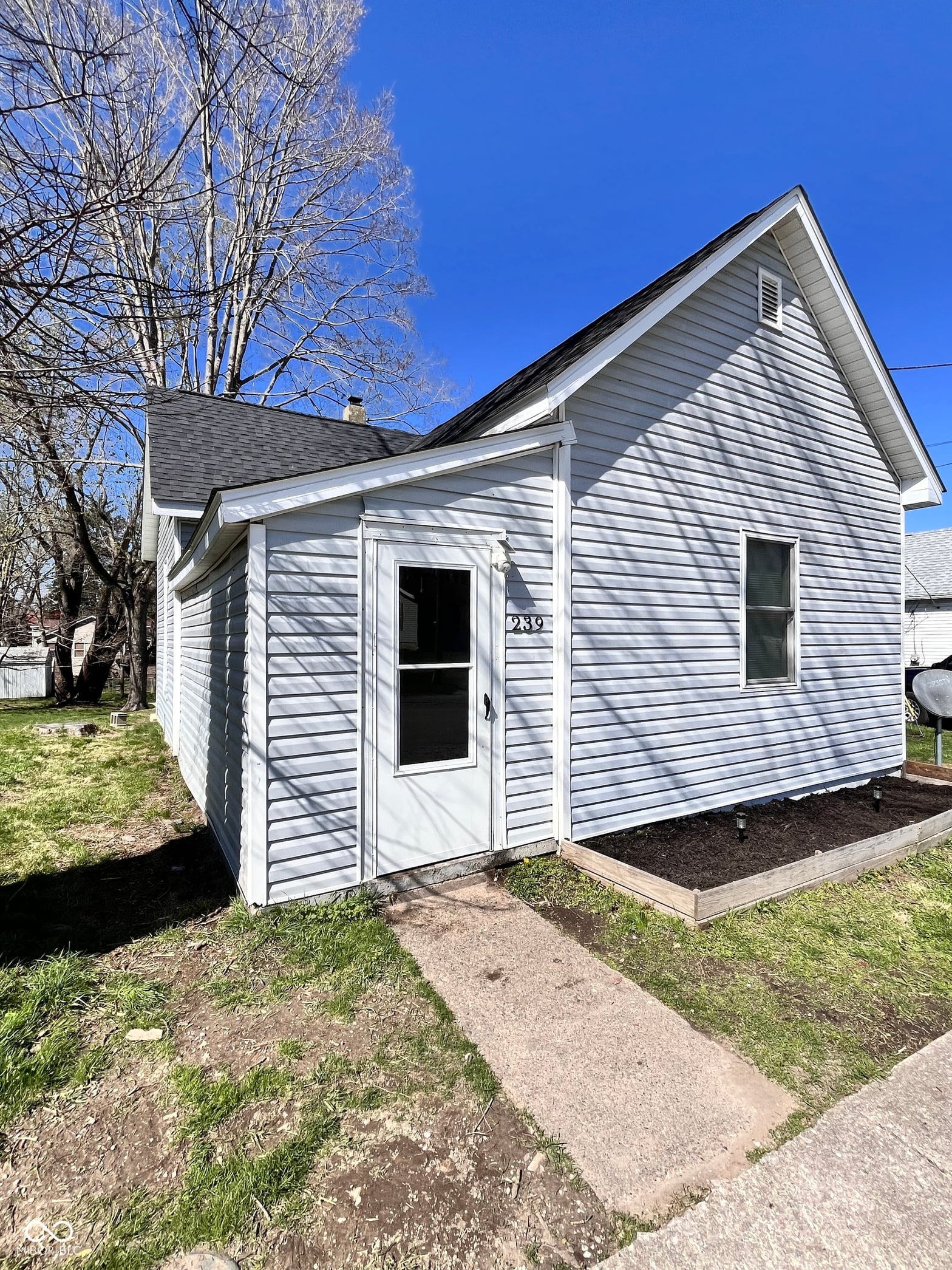 Photo of 239 E Walnut Street, Gosport, IN