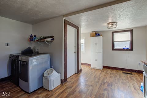 Photo of 215 N Lincoln Street, Galveston, IN