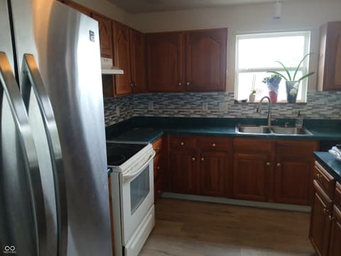 Kitchen at 10629 Simsbury Court, Indianapolis, IN