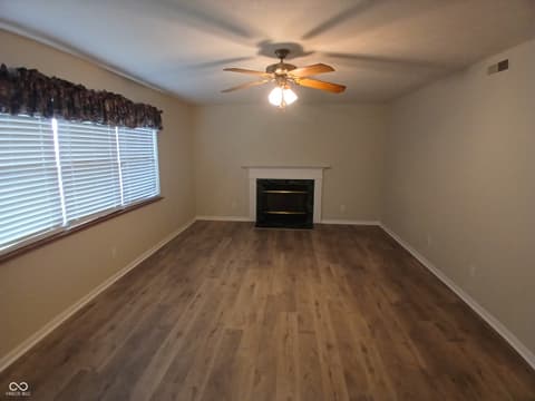 Living room at 10629 Simsbury Court, Indianapolis, IN