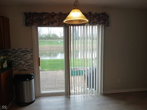 Foyer at 10629 Simsbury Court, Indianapolis, IN