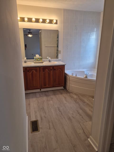 Bathroom at 10629 Simsbury Court, Indianapolis, IN