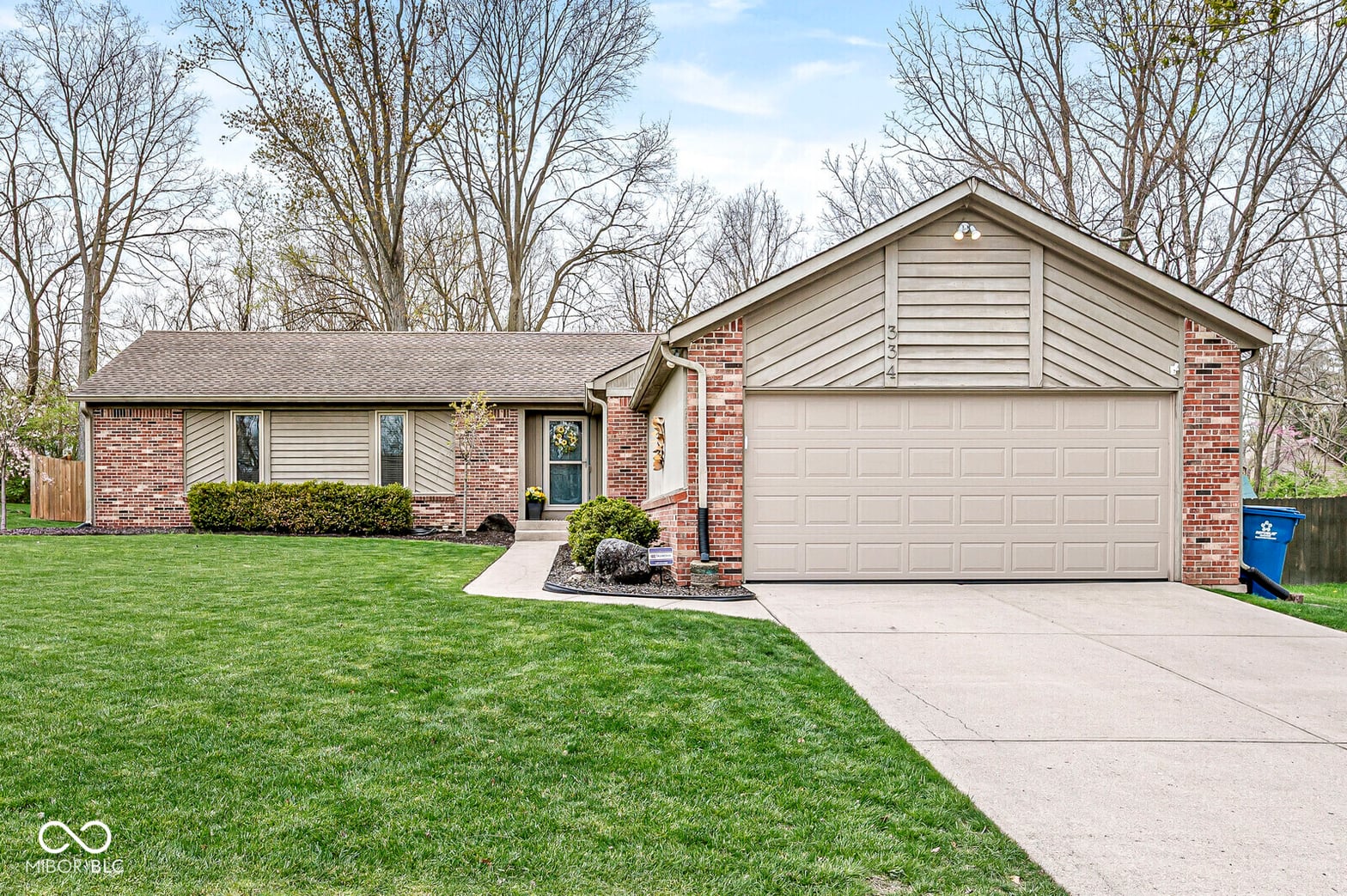 Photo of 334 Stonehedge Drive, Carmel, IN