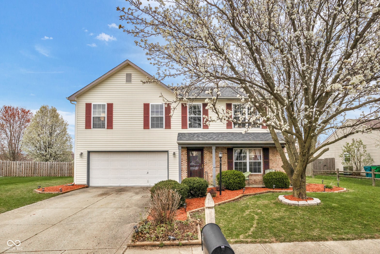 Photo of 24 W Pine Ridge Drive, Westfield, IN