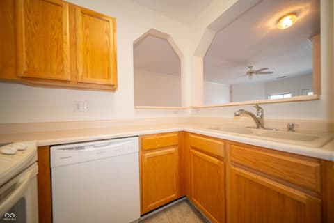 Photo of 1575 Sierra Springs, Carmel, IN
