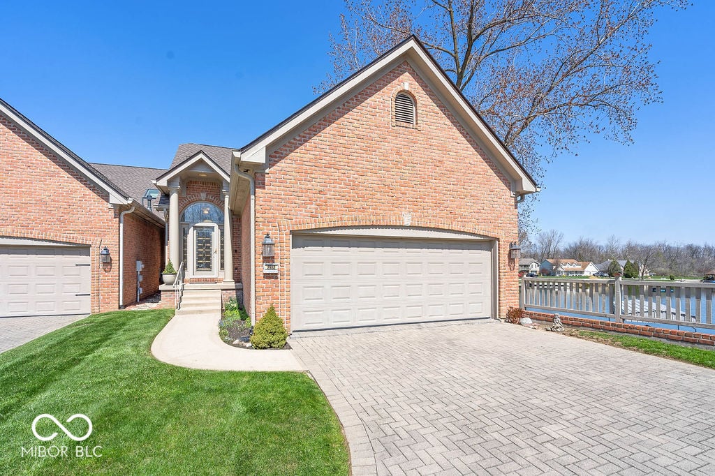 Photo of 2953 Waterstone Place, Kokomo, IN