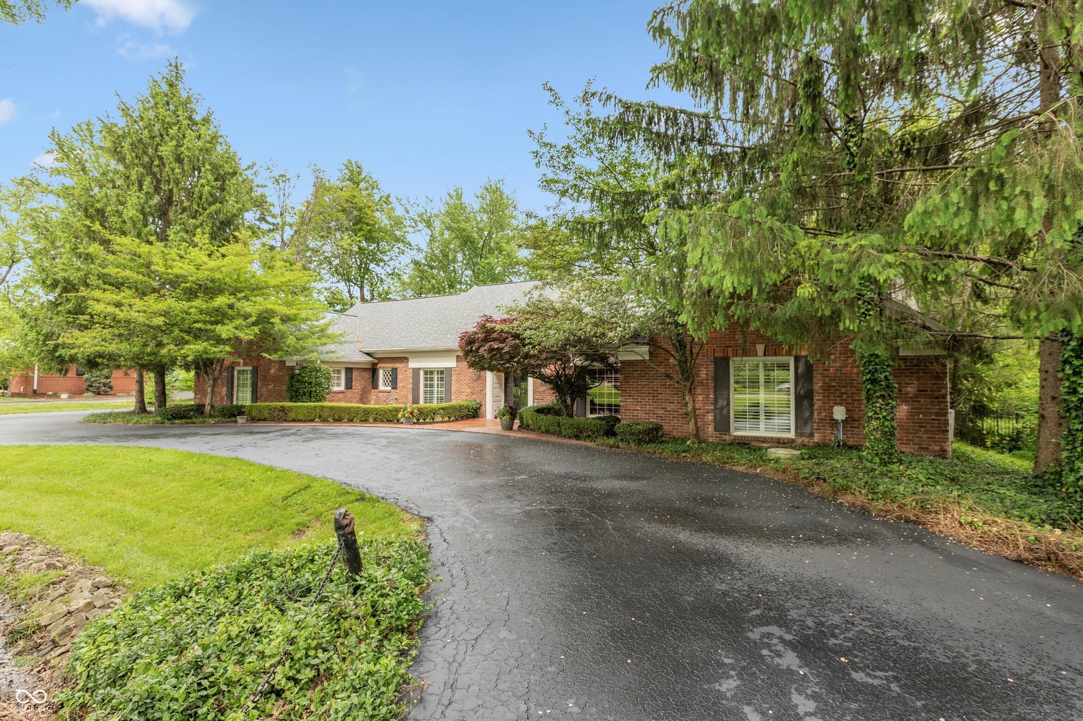 Photo of 8535 Washington Boulevard, Indianapolis, IN