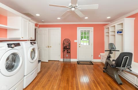 Photo of 8535 Washington Boulevard, Indianapolis, IN