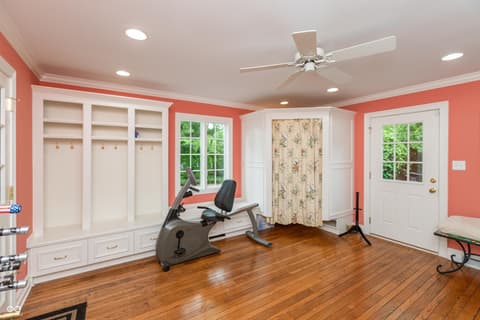 Photo of 8535 Washington Boulevard, Indianapolis, IN