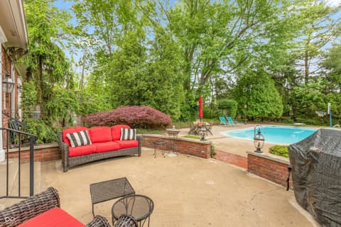 Photo of 8535 Washington Boulevard, Indianapolis, IN