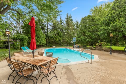 Photo of 8535 Washington Boulevard, Indianapolis, IN