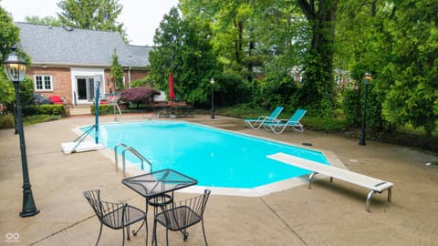 Photo of 8535 Washington Boulevard, Indianapolis, IN