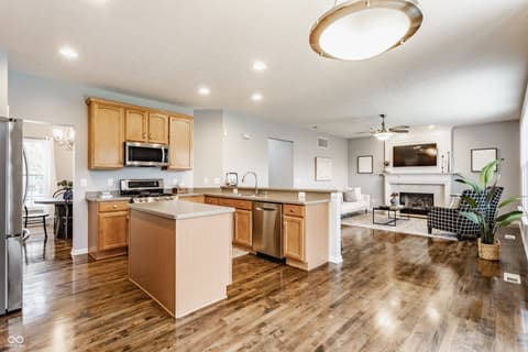Kitchen at 559 Hythe Way, Westfield, IN