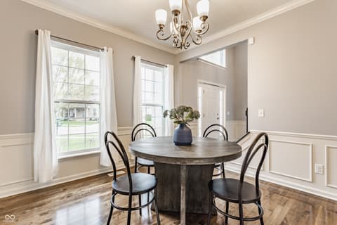 Dining room at 559 Hythe Way, Westfield, IN