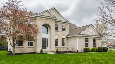 Front exterior at 559 Hythe Way, Westfield, IN