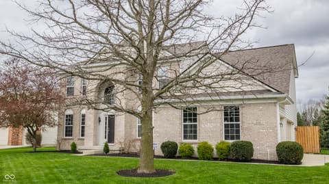 Front exterior at 559 Hythe Way, Westfield, IN