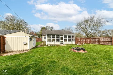 Photo of 590 N 17th Street, Noblesville, IN
