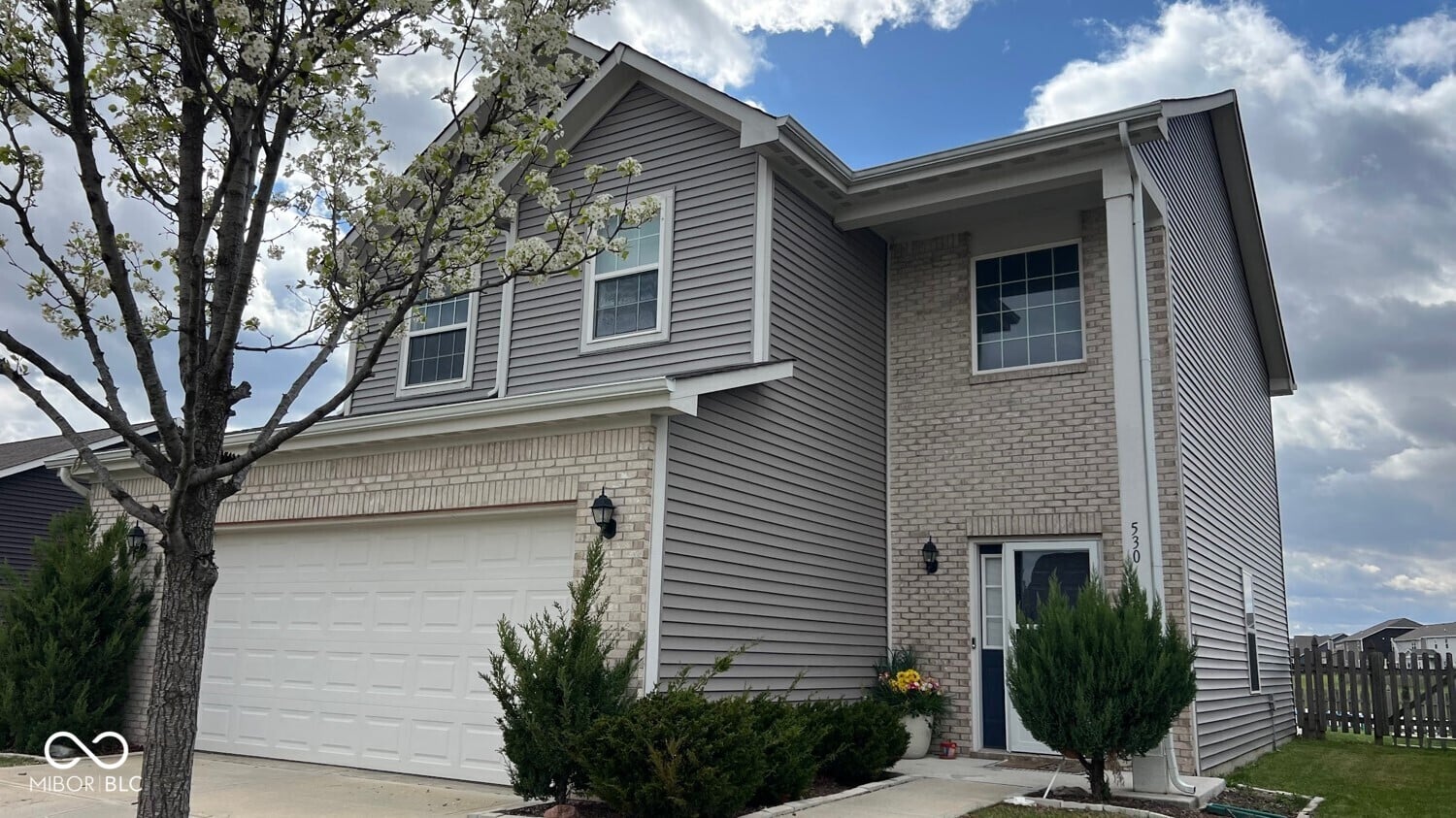 Front exterior at 530 Farnham Drive, Westfield, IN