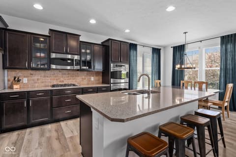 Photo of 11014 Woodpark Drive, Noblesville, IN