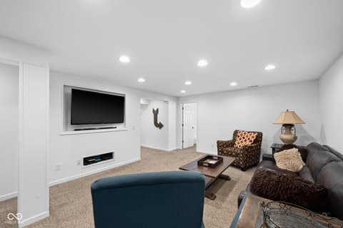 Photo of 11014 Woodpark Drive, Noblesville, IN