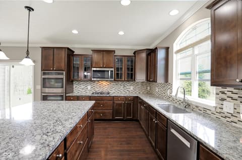 Photo of 13314 Lansbury Lane, Fishers, IN