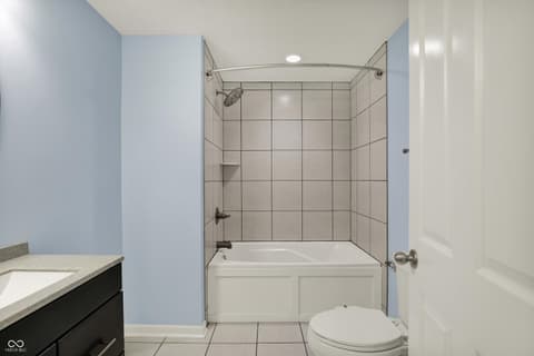 Photo of 13314 Lansbury Lane, Fishers, IN