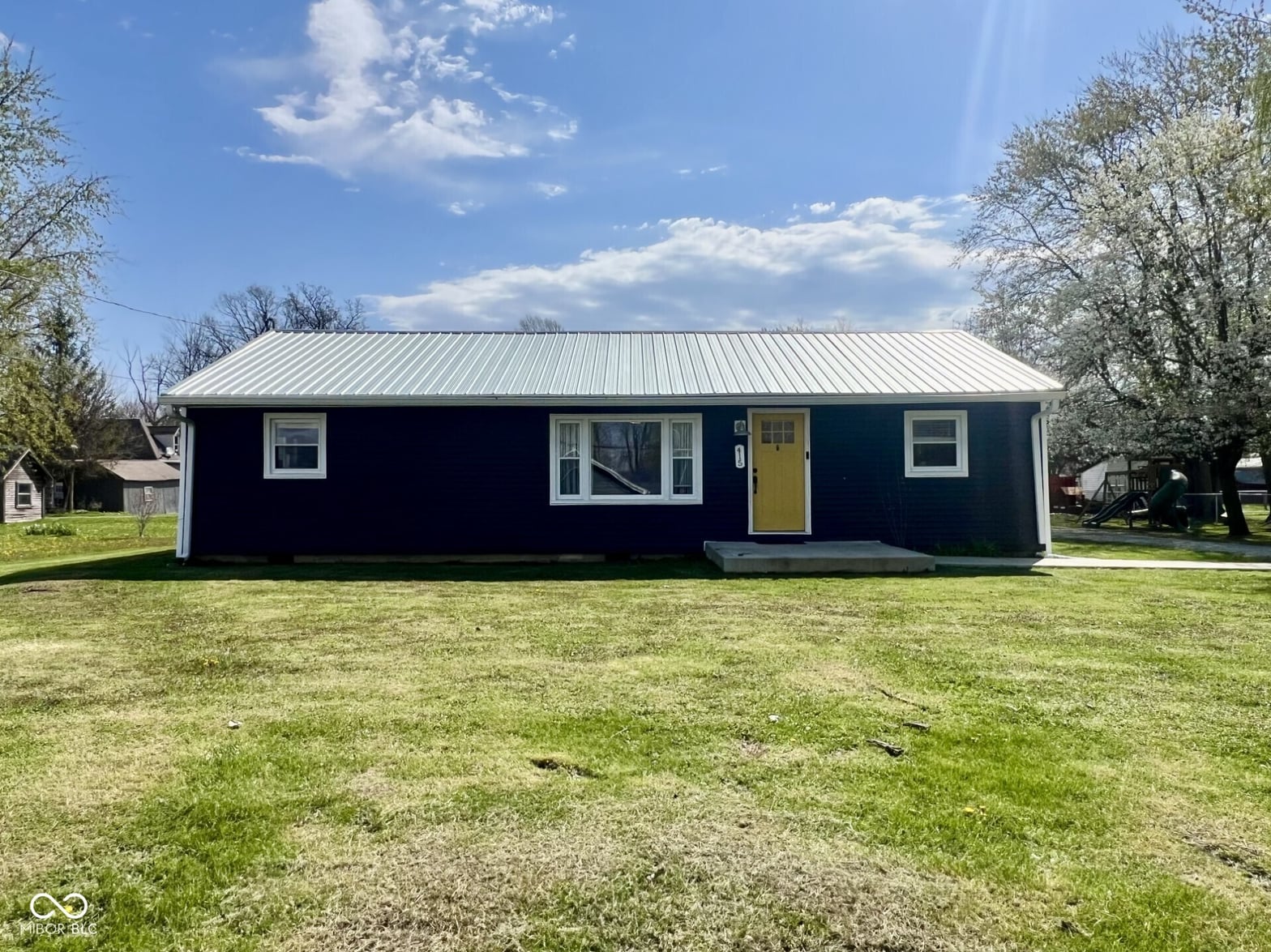 Photo of 415 Elm Avenue, Sheridan, IN