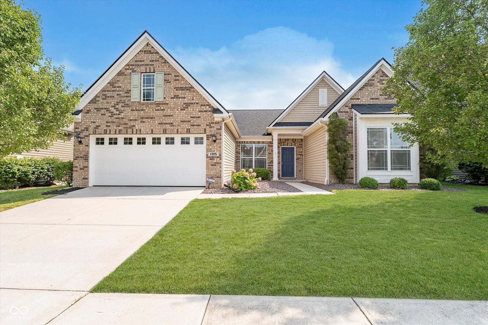 Photo of 1315 Hazy Falls Boulevard, Westfield, IN