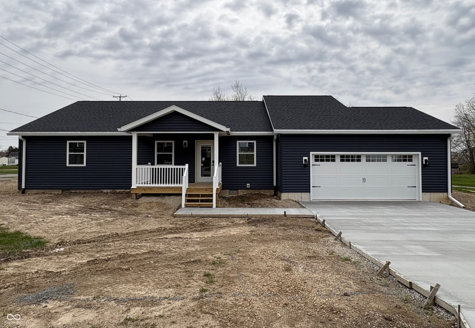 Photo of 401 W Granville Avenue, Albany, IN