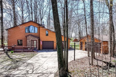 6147 Cloverdale Drive