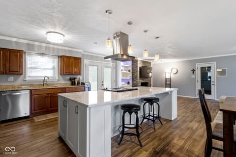 Photo of 10421 Hillsdale Drive, Carmel, IN