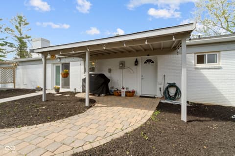 Photo of 10421 Hillsdale Drive, Carmel, IN