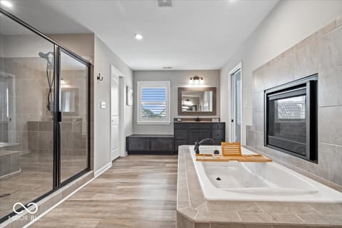Primary bathroom at 1352 Trifecta Way, Westfield, IN
