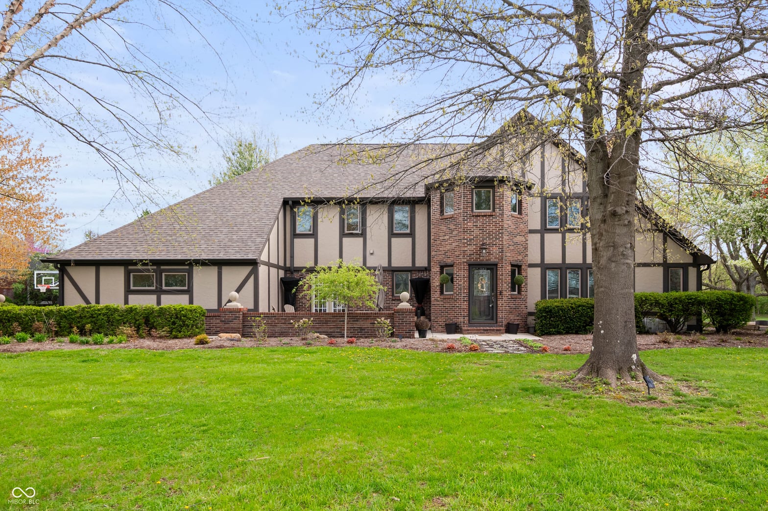 Photo of 1122 Mill Run Drive, Noblesville, IN