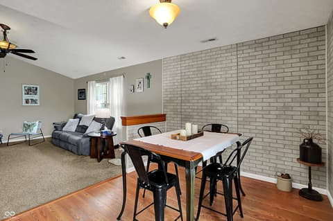 Dining room at 20777 Summitt Road, Noblesville, IN
