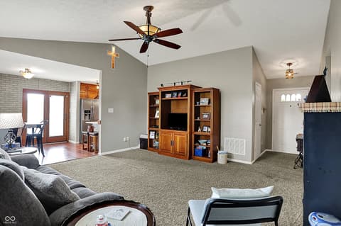 Living room at 20777 Summitt Road, Noblesville, IN