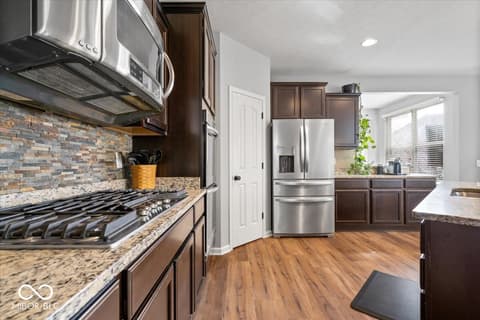Photo of 957 Commander Court, Westfield, IN