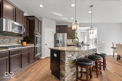 Photo of 957 Commander Court, Westfield, IN