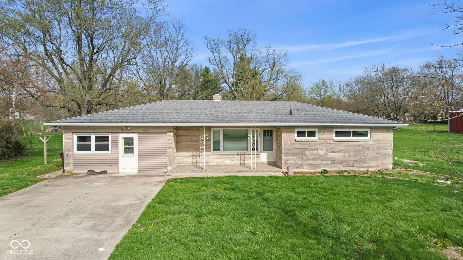 Front exterior at 8130 N Mechanicsburg Road, Middletown, IN