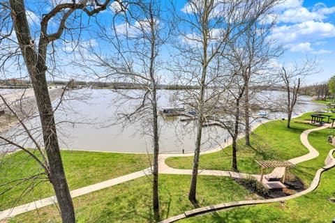 Photo of 13797 E Southshore Drive, Fishers, IN