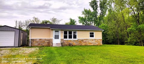 1608 W County Road 1000 S