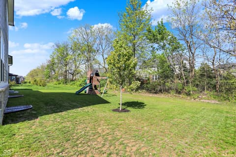 Yard at 14349 Marsdale Place, Carmel, IN