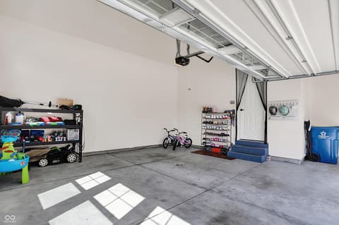 Garage at 14349 Marsdale Place, Carmel, IN