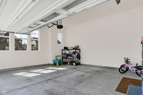 Garage at 14349 Marsdale Place, Carmel, IN