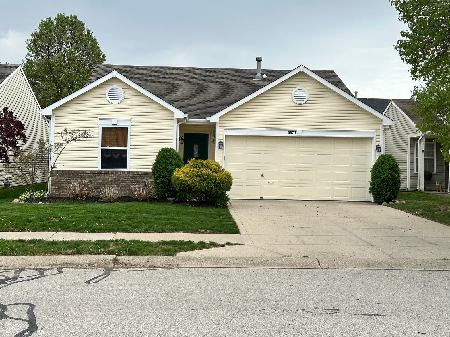Front exterior at 11875 Buck Creek Circle, Noblesville, IN
