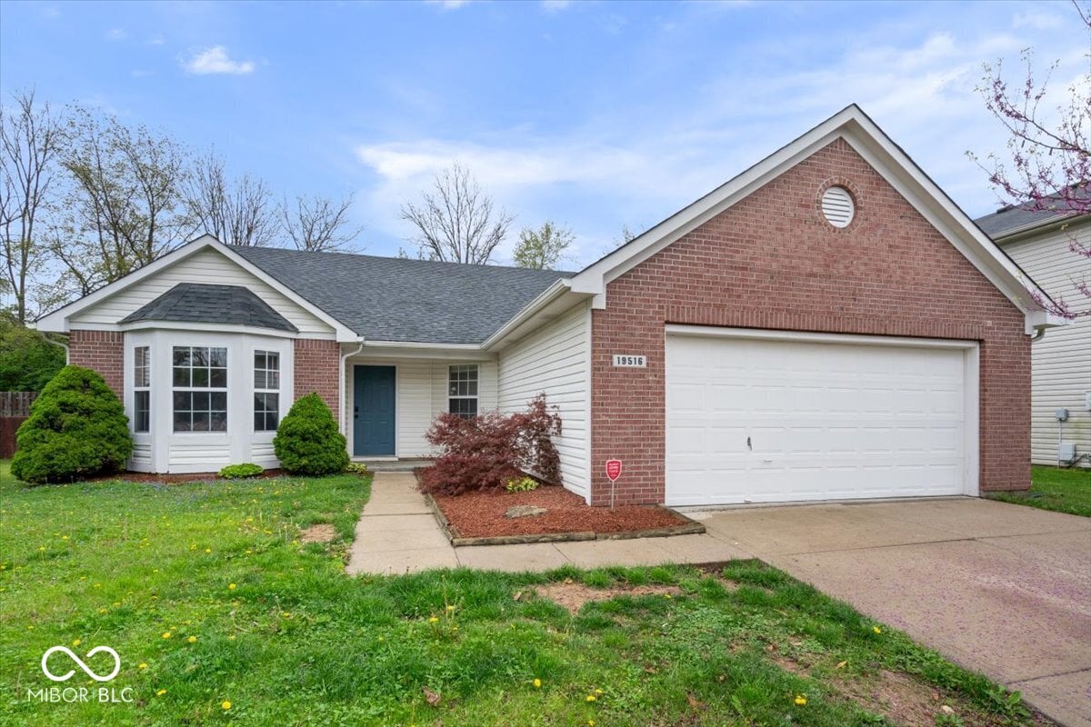 Photo of 19516 Golden Meadow Way, Noblesville, IN