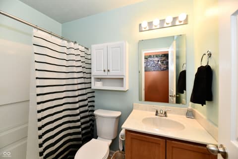 Photo of 921 Kimberly Avenue, Westfield, IN
