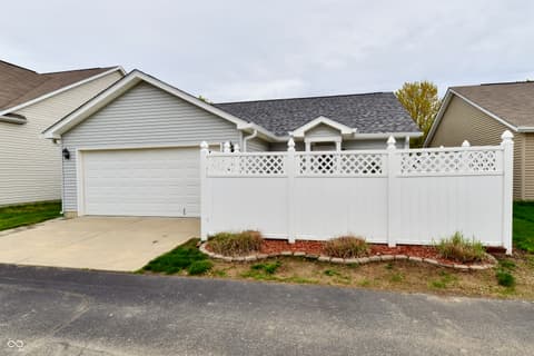 Photo of 921 Kimberly Avenue, Westfield, IN