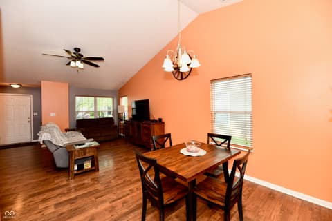 Photo of 921 Kimberly Avenue, Westfield, IN