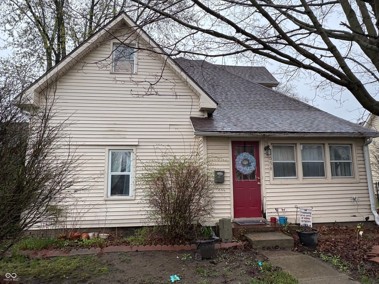 Front exterior at 658 Chestnut Street, Noblesville, IN
